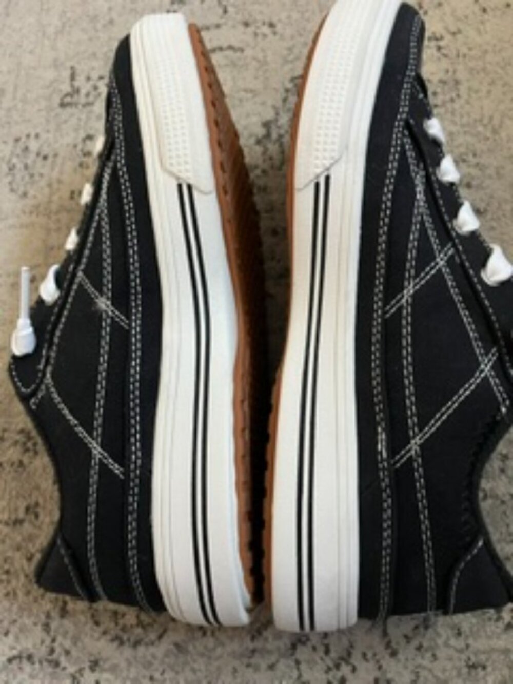 Skechers Air-Cooled Arch Fit Wide Sneakers Black 7.5 - Picture 2 of 6